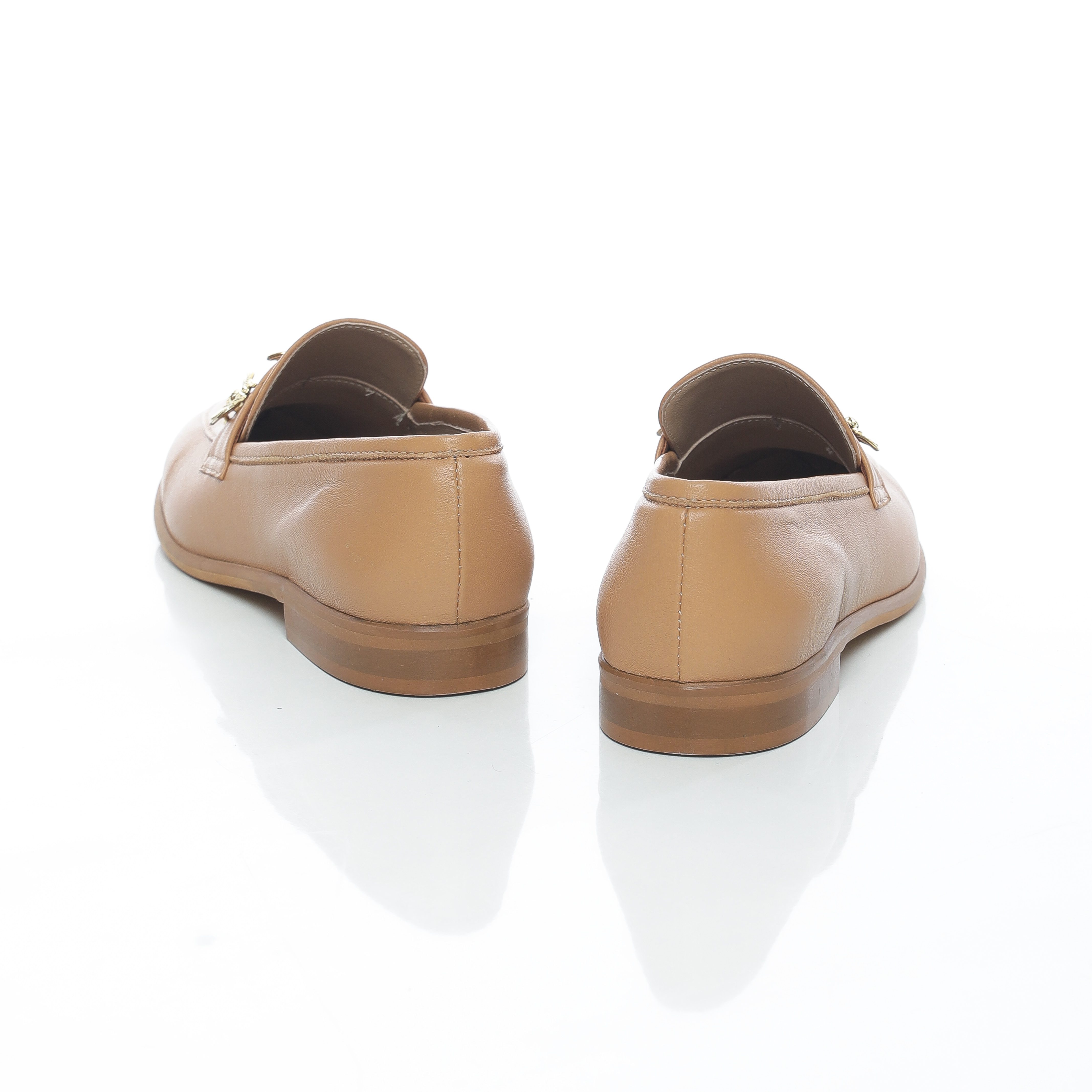 CHIC - Derbies Cuir Bout Amandé Détails Dorés Femme – Image 10