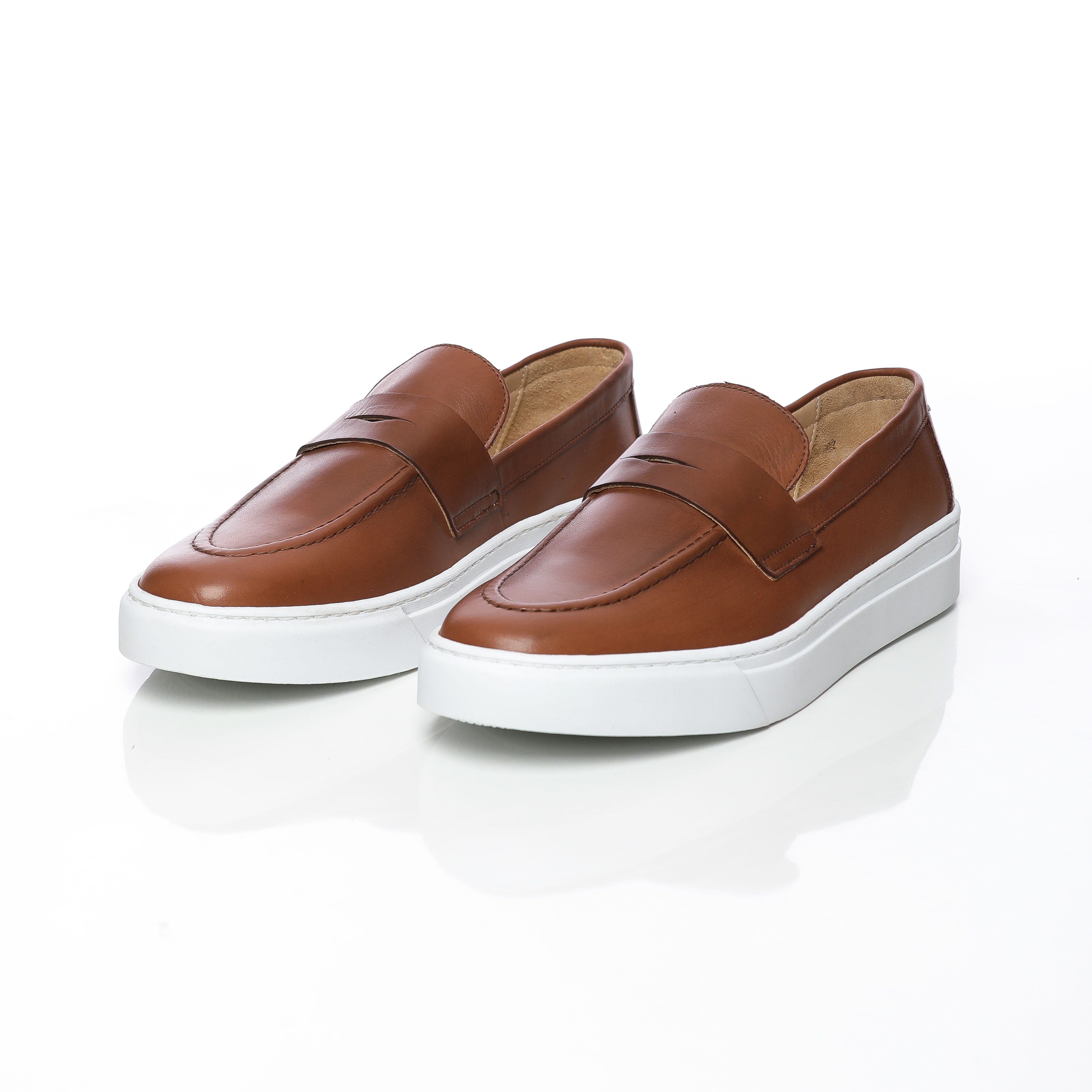 Mature : Mocassins en cuir véritable sport chic pour Homme