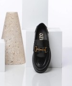 Derbies Vernis Détail Métallique Élégant Femme